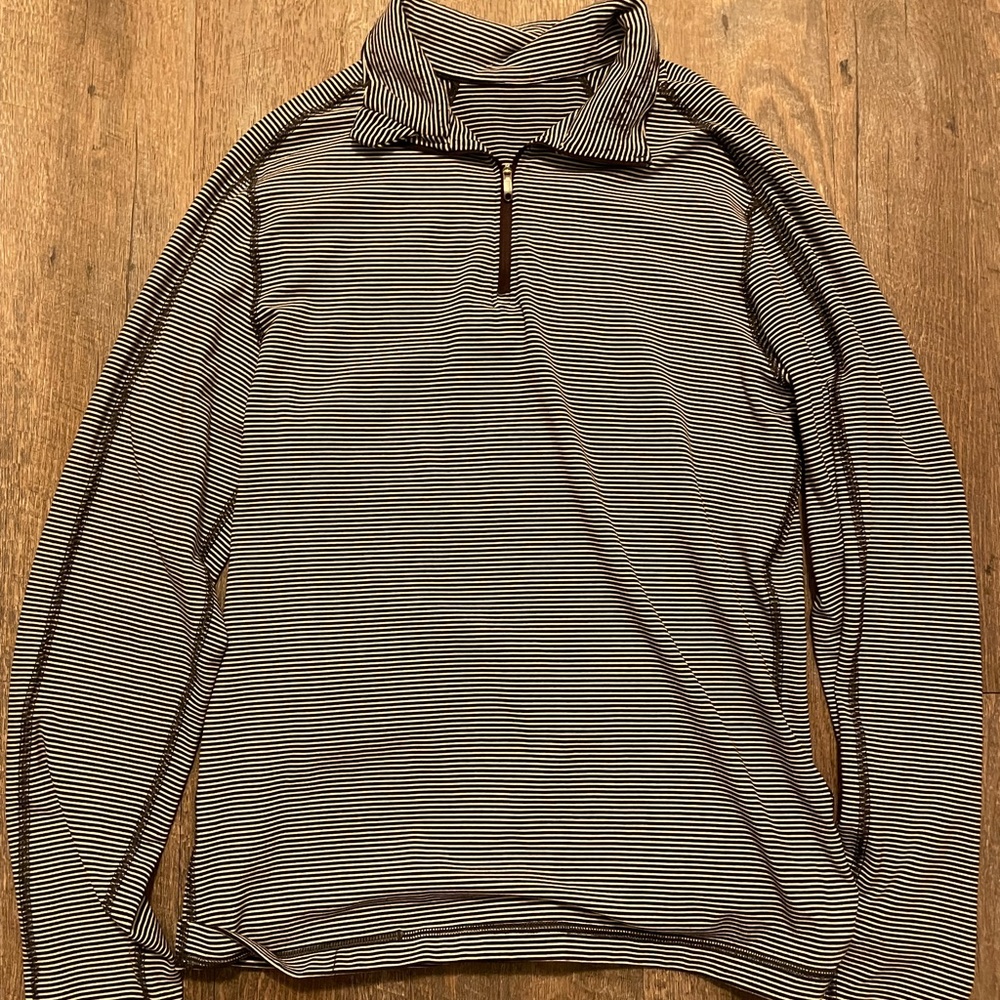Lulu Lemon zip up - size medium